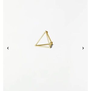 Shihara Triangle Earring 15mm